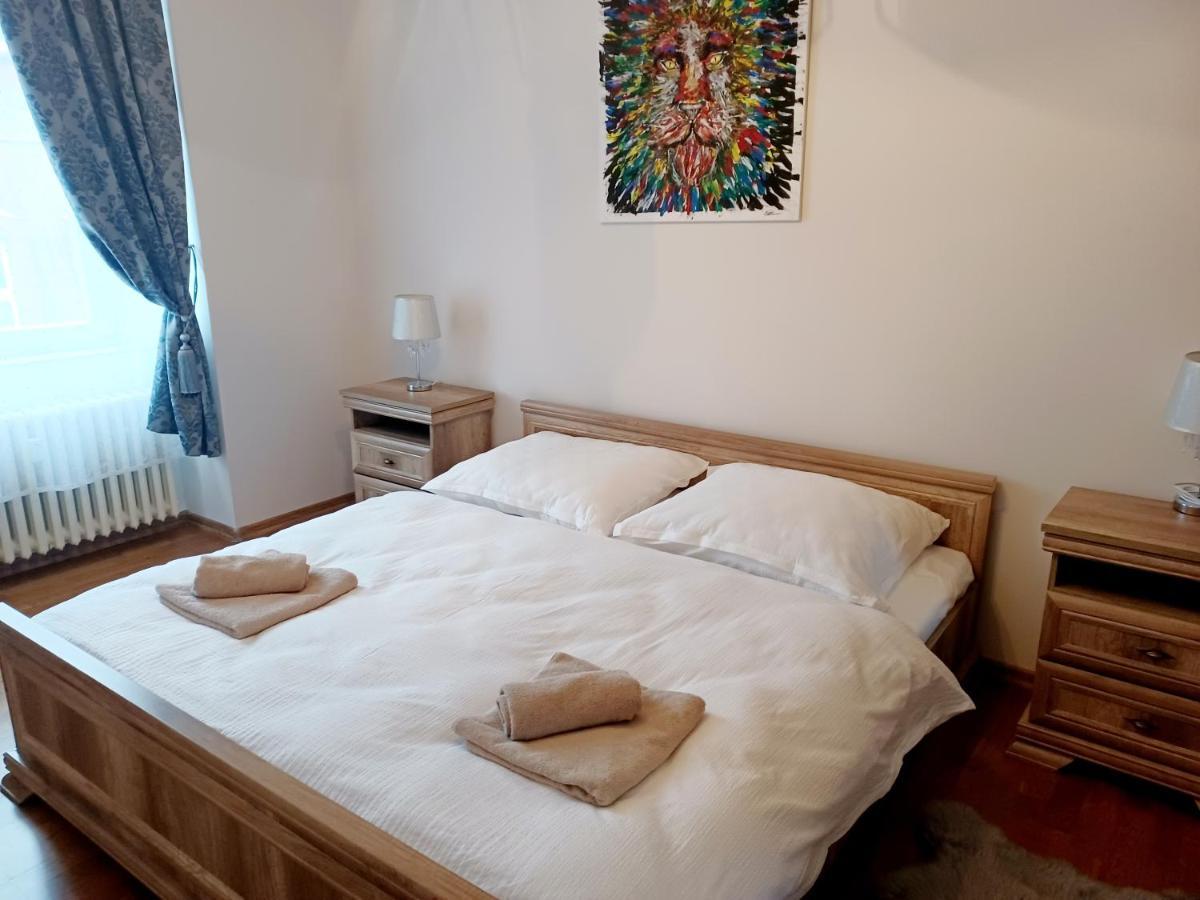 Apartment Hlavni Mariánské Lázně Esterno foto