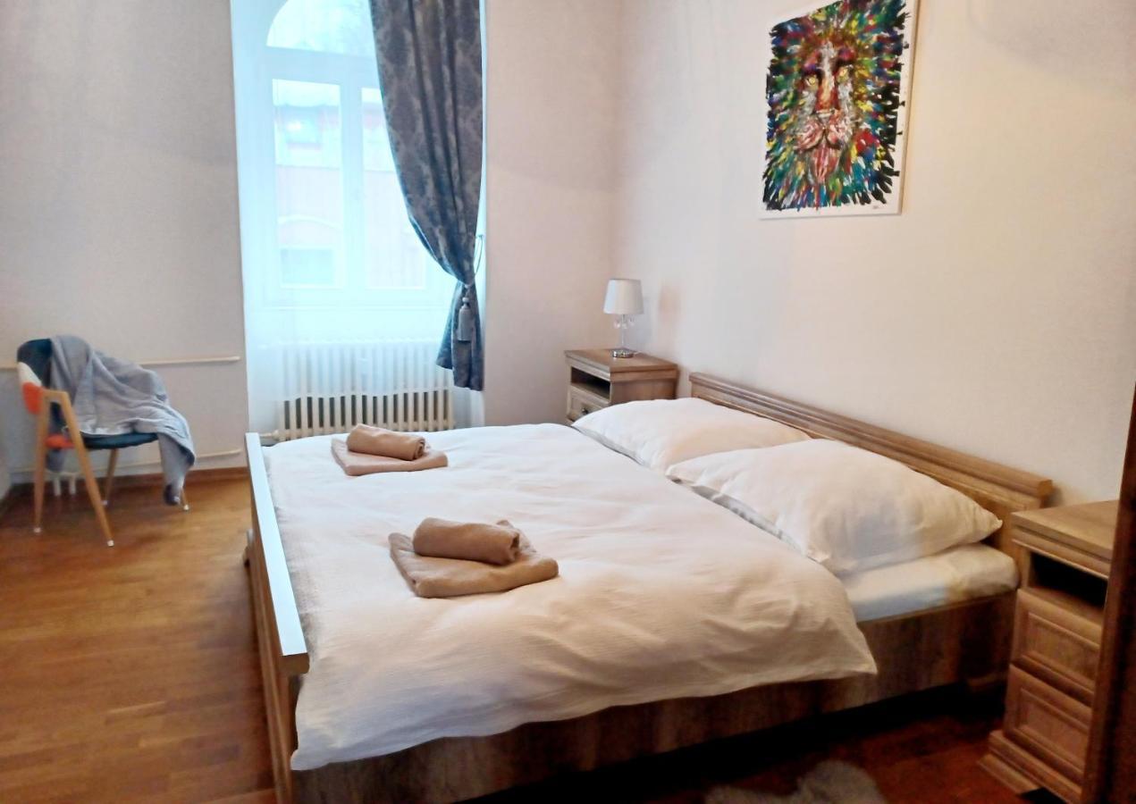 Apartment Hlavni Mariánské Lázně Esterno foto