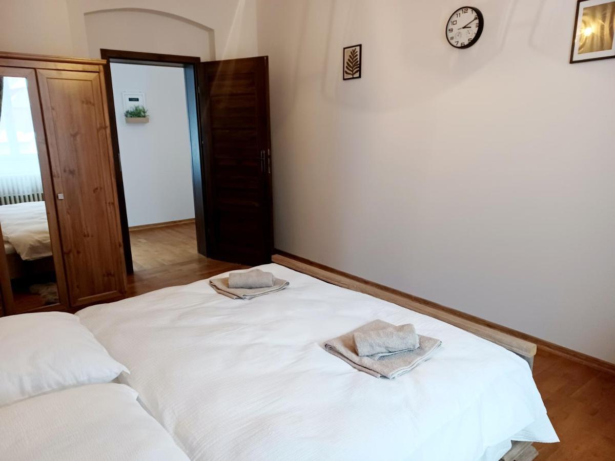 Apartment Hlavni Mariánské Lázně Esterno foto