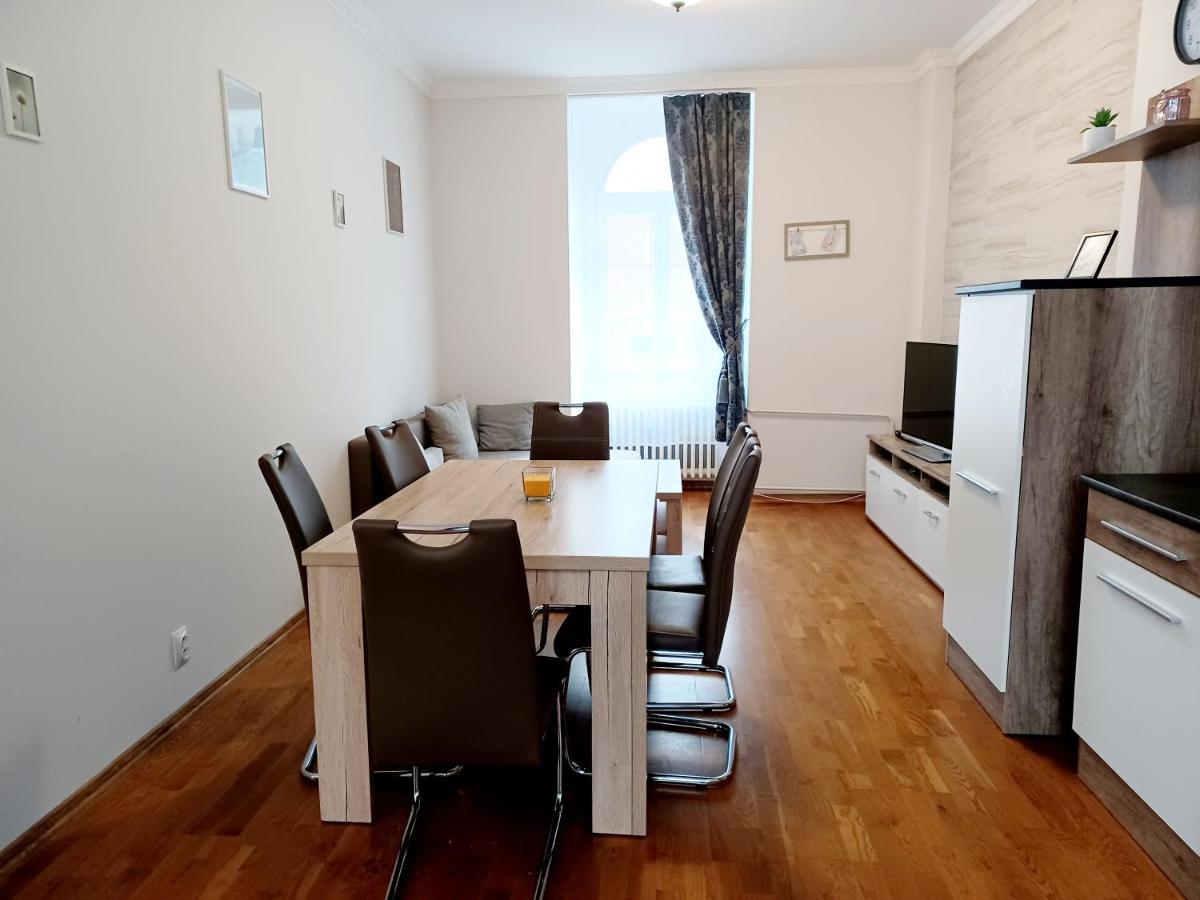 Apartment Hlavni Mariánské Lázně Esterno foto